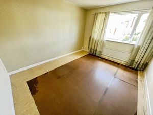 Bedroom- click for photo gallery